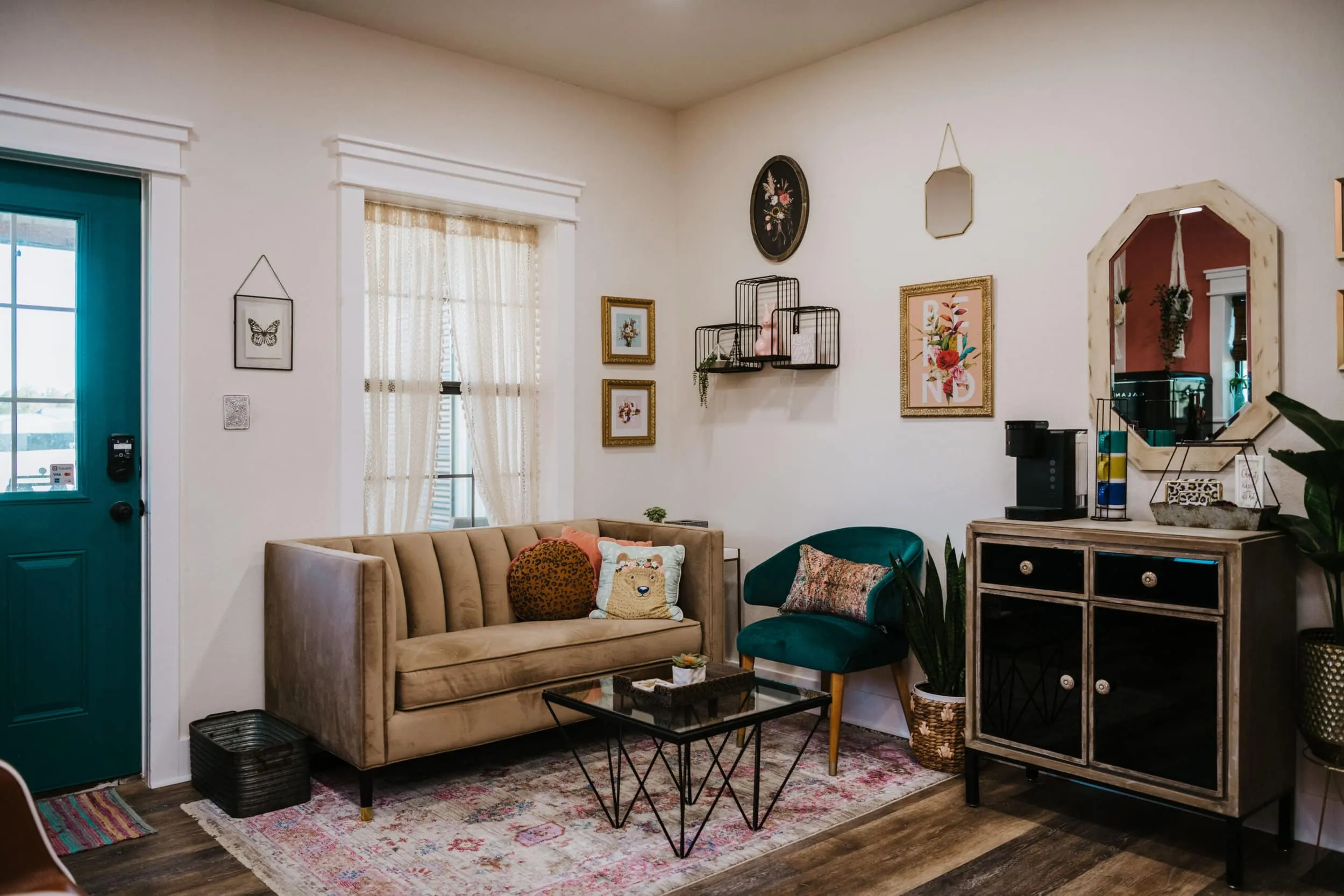 A Morning With Genevieve | Business, Collab, Personal - Jennifer Duke Photography A Morning With Genevieve | Business, Collab, Personal - Jennifer Duke Photography